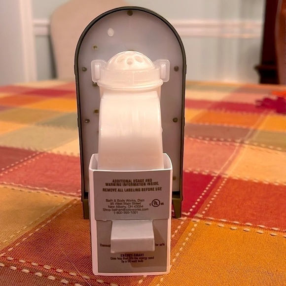 Brand New Bath & Body Works Nightlight Wallflower Plug Cat Bookcase Library - Picture 4 of 12